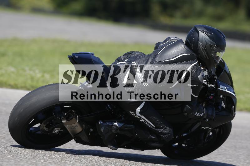 /Archiv-2024/56 10.08.2024 Plüss Moto Sport ADR/Freies Fahren/unklar